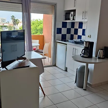 Apartment T2 Confortable, Climatise A Cap D'agde - Fr-1-801-1 *